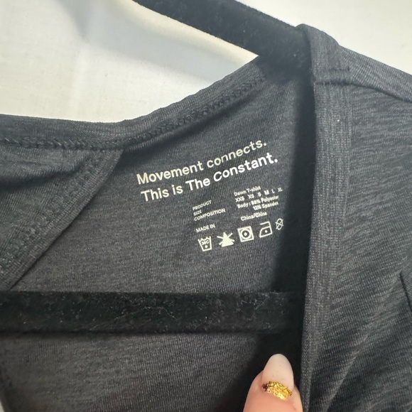 Aritzia Soft Long Sleeve Crop Top with Open Back - Picture 3 of 3